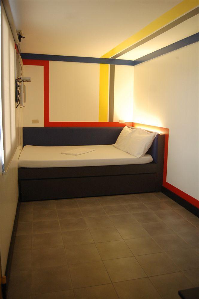 Hotel V Angeles Luaran gambar
